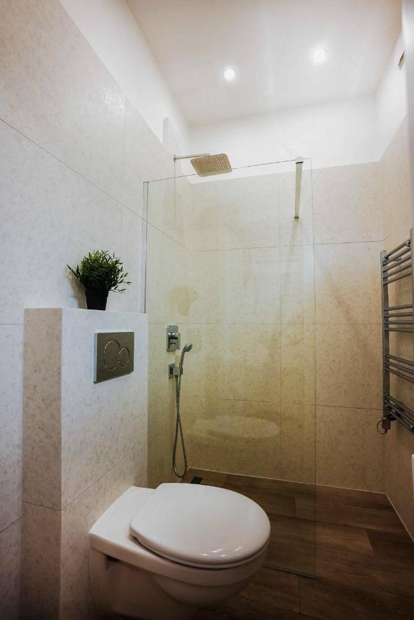 Greenlight Gallery By Newave Apartments Budapest Esterno foto